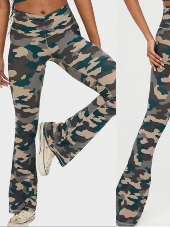 aerie Pants - Aerie OFFLINE Camo Flare Leggings Scrunch Butt Green High Waisted Yoga Pants S